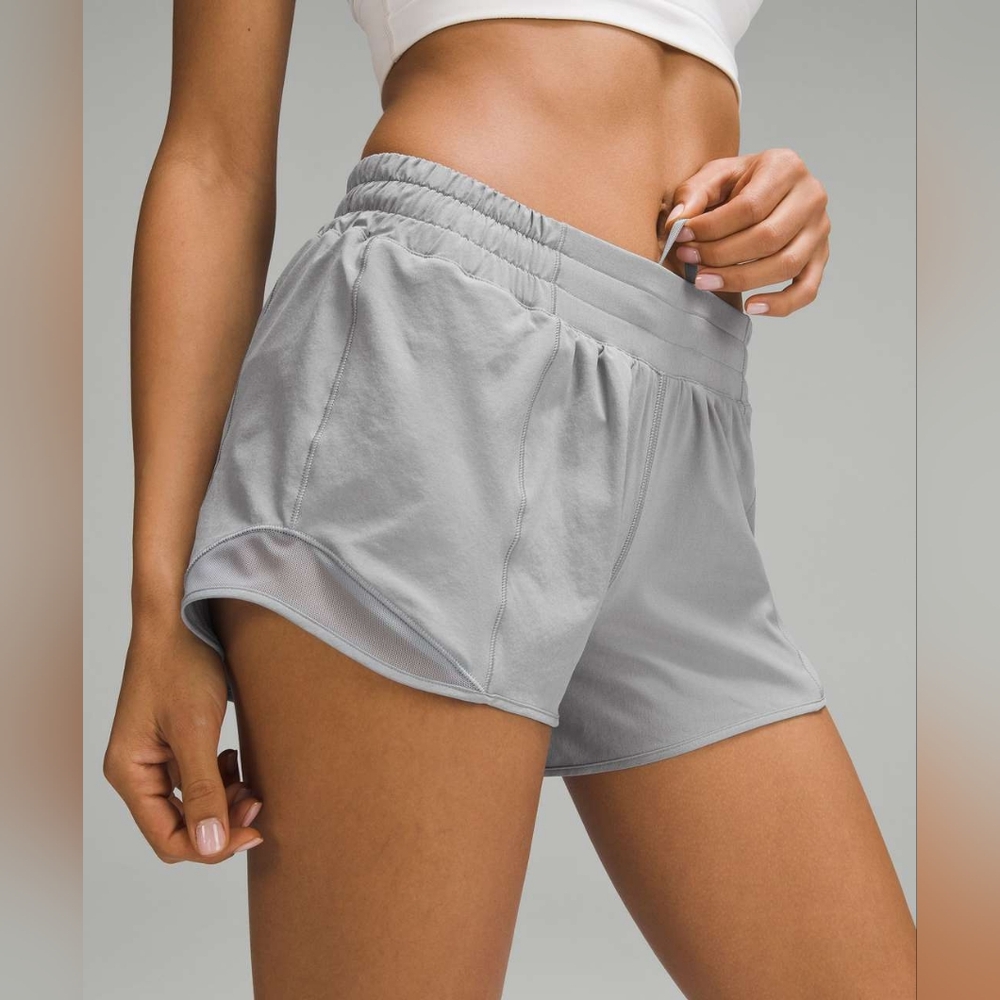Lululemon Hotty Hot Low-Rise Lined Short 4" (Rhino Grey)